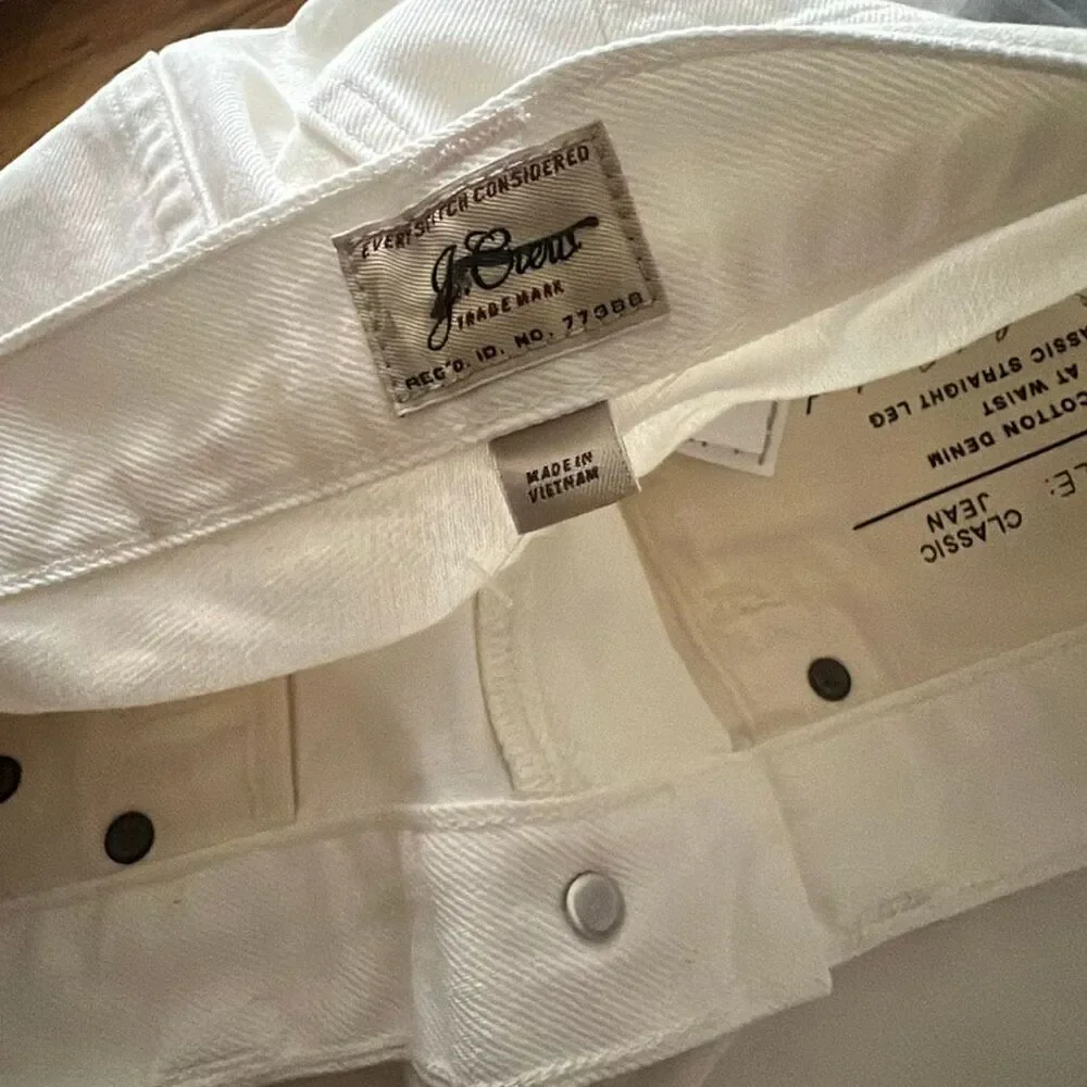J. Crew Classic jean in White denim NWT 33/30